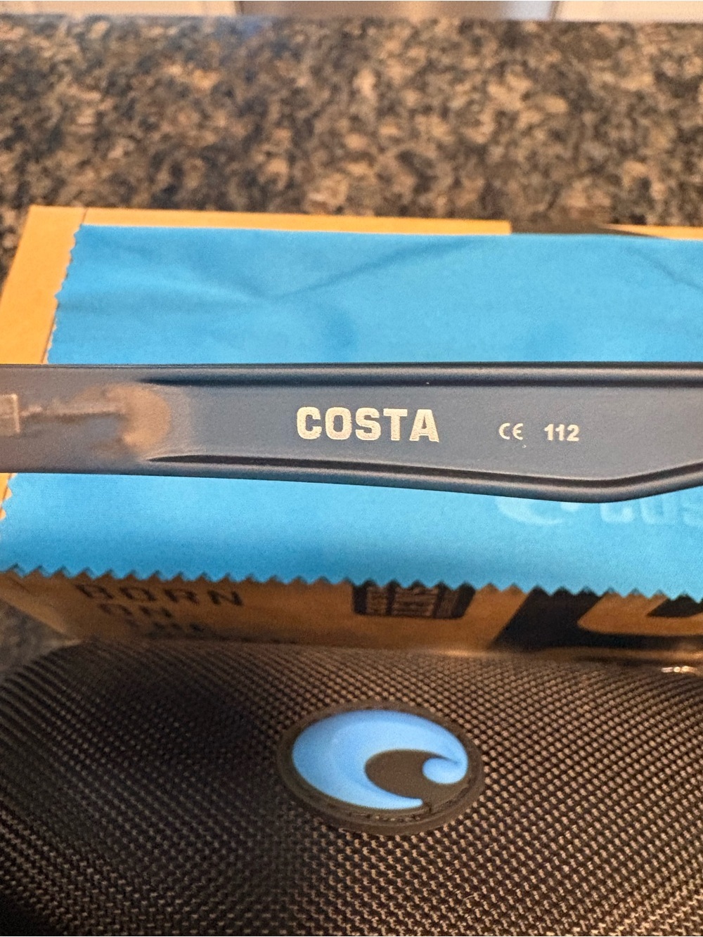 Costa Men's Sunglasses with Blue Mirrored Lenses and Black Frame - Picture 5 of 6